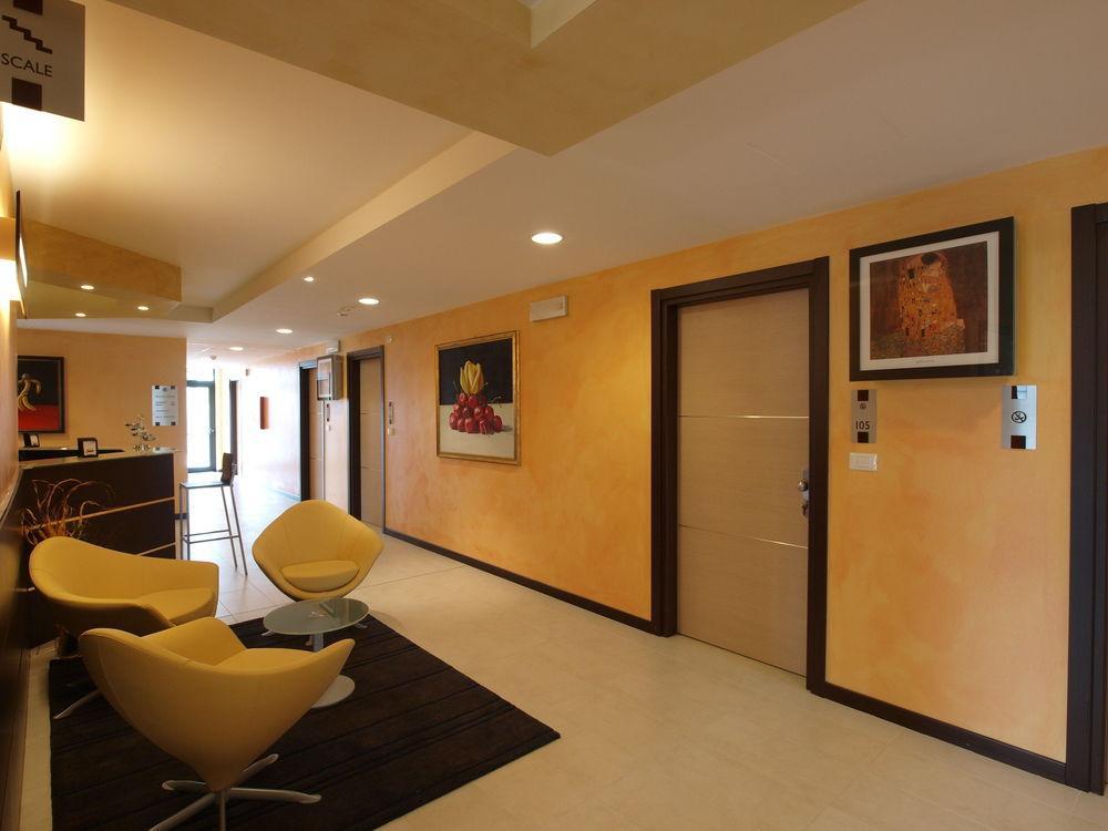 Cavriago Hotel Corte Business מראה חיצוני תמונה