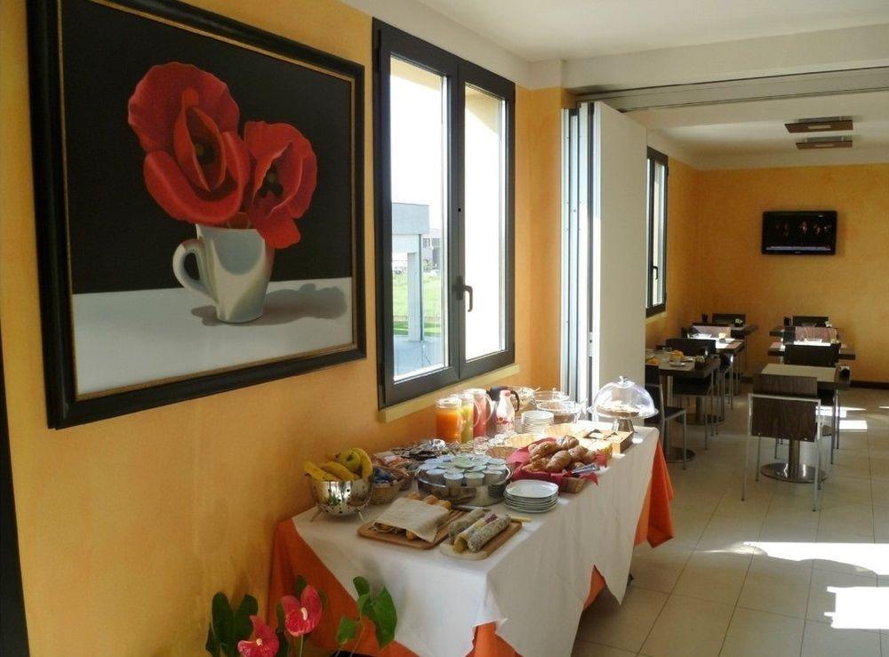Cavriago Hotel Corte Business מראה חיצוני תמונה