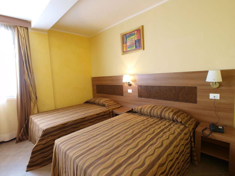 Cavriago Hotel Corte Business מראה חיצוני תמונה