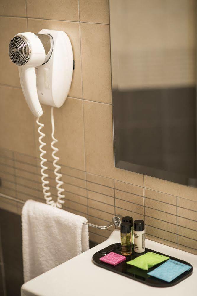 Cavriago Hotel Corte Business מראה חיצוני תמונה